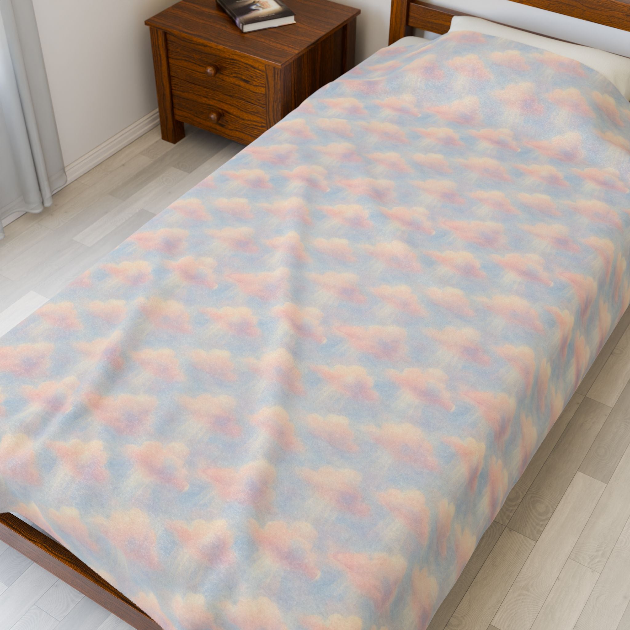 Cozy Velveteen Plush Blanket - Soft Throw for Home Decor, Gift for All Occasions, Snuggle Up in Comfort